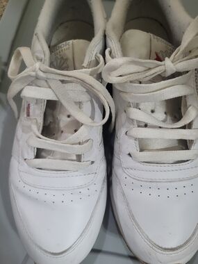 Reebok Womens Classic White Leather Sneakers